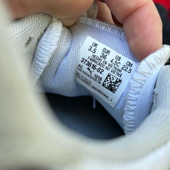 Puma shoes kids shoes - Picture 4 of 5